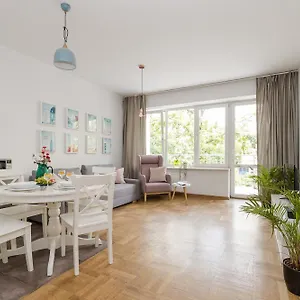 Shortstaypoland Krucza Apartament